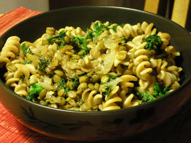Pasta with lentils and kale